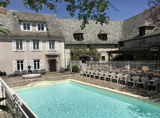 Le Clos de Banes - Chambres d'hotes et camping Aveyron