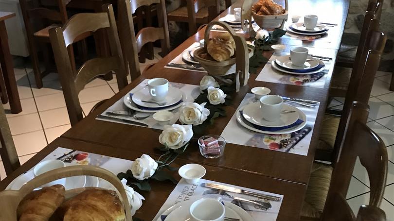 Le Clos de Banes - Chambres d'hotes et camping Aveyron
