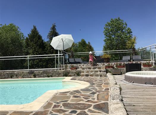 Le Clos de Banes - Chambres d'hotes et camping Aveyron
